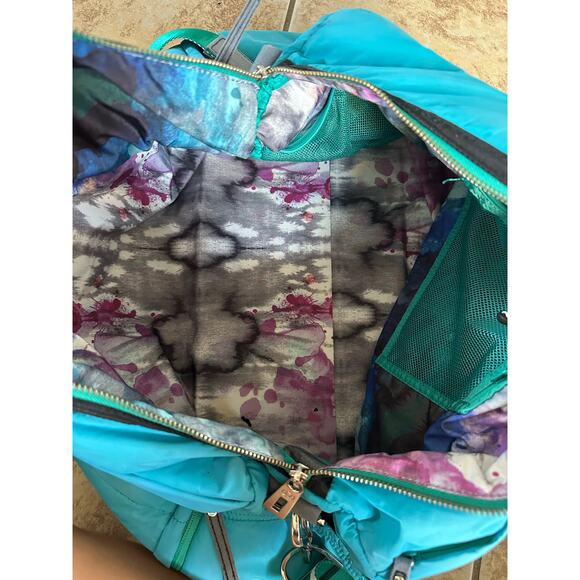 Lululemon Quilted Duffle Bag With Shoulder Strap Turquoise Weekender‎ - Picture 16 of 16